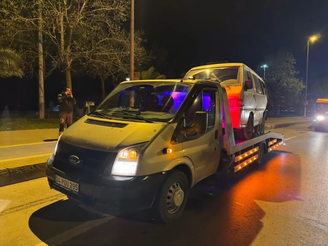 Yolda Kalınca Ne Yapmalı? 7 Adımda Güvenli Bekleme